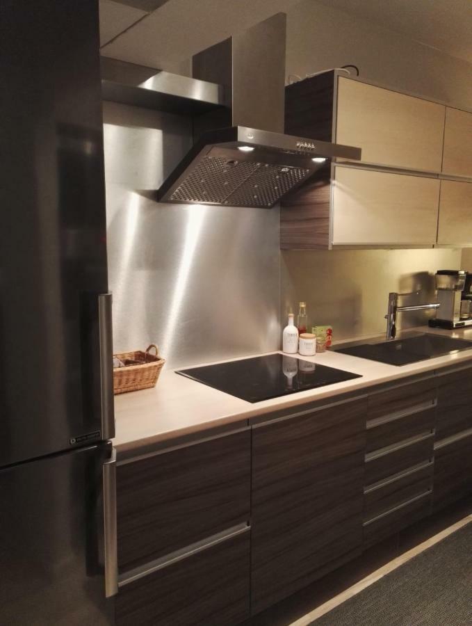 Peaceful City Centre Apartment ロヴァニエミ エクステリア 写真